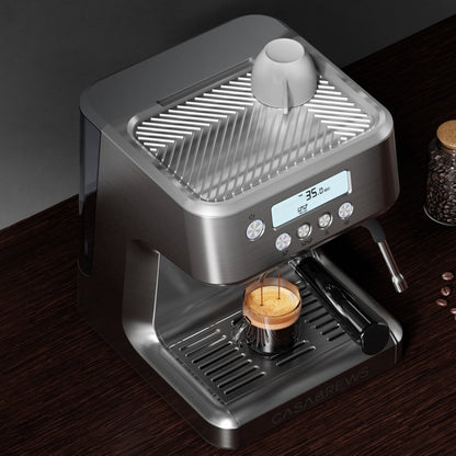 Cafetera CASABREWS ULTRA 20 bares de presión, con pantalla LCD.